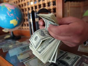 سعر الدولار في سوريا اليوم