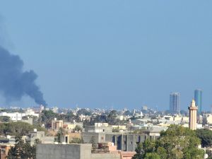 27 قتيلا واكثر من 100 جريح في الاشتباكات المتواصلة في العاصمة الليبية