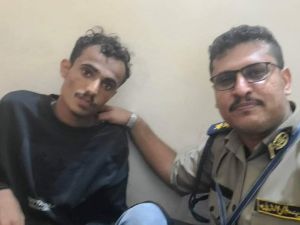 جريمة بشعة تهز عدن: شاب يطعن زميلته طعنا في مركز تجاري