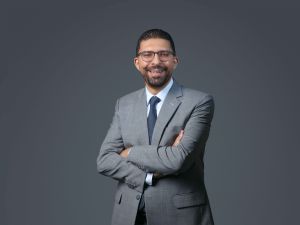 "شنايدر إلكتريك" تعيّن أحمد فطين نائباً لرئيس الشؤون التجارية لقنوات التوزيع لمواكبة نموها في الإمارات والبحرين وعُمان"شنايدر إلكتريك" تعيّن أحمد فطين نائباً لرئيس الشؤون التجارية لقنوات التوزيع لمواكبة نموها في الإمارات والبحرين وعُمان