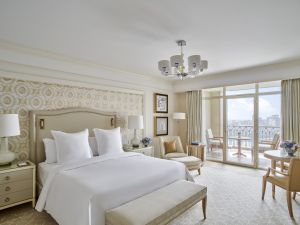 Four Seasons Hotel Cairo at Nile Plaza Debuts Newly Renovated  Premium Rooms and Suites with Design Elements Inspired by  the Beauty of the River and Culture of the City