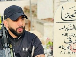 الشهيد مصطفى الكستوني، البالغ من العمر 32 عامًا