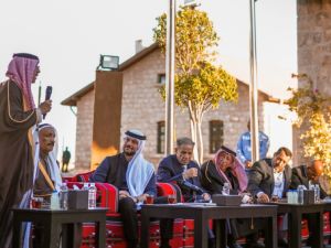  ولي العهد الأمير الحسين يلتقي وجهاء وممثلين من محافظة معان