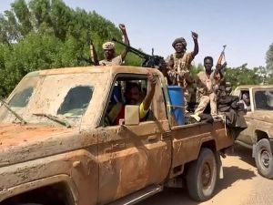 مقاتلون من قوات الدعم السريع في الخرطوم