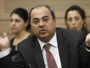 عضو الكنيست العربي في الكنيست الاسرائيلي ورئيس الحركة العربية للتغيير الدكتور احمد الطيبي