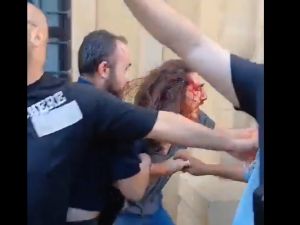 جرحى في اعتداء على مسيرة مؤيدة للمثليين في بيروت