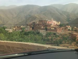 دوار امرزكان هو دوار لا يبعد كثيرا عن بؤرة الزلزال منطقة إغيل