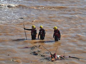 انتشال مزيد من جثث ضحايا فيضانات ليبيا والامل بالعثور على احياء يتلاشى