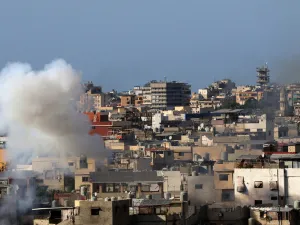 سبعة قتلى مع تجدد المعارك العنيفة في مخيم عين الحلوة