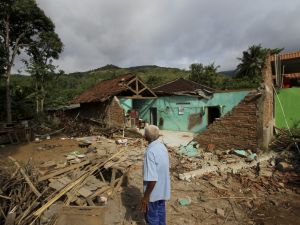6-Magnitude earthquake strikes Northern Indonesia