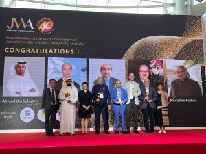 مركز دبي للسلع المتعددة يختتم جولة ترويجية ناجحة في شينزن وهونغ كونغ مواصلاً دوره في تحفيز تدفق الاستثمار الأجنبي المباشر من الصين من خلال توقيع مذكرة تفاهم مع غرفة أعمال هونغ كونغ والشرق الأوسط   