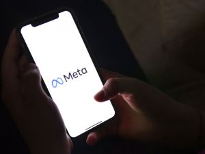 "Lama 2" is a substantial language model for artificial intelligence based on the open-source system that Meta launched in July. Meta platforms working on a powerful AI Model