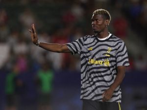 Paul Pogba #10 of Juventus waves as he leaves the field during the Pre-Season Friendly match between Juventus and AC Milan at Dignity Health Sports Park on July 27, 2023 in Carson, California. Harry How/Getty Images/AFP (Photo by Harry How / GETTY IMAGES NORTH AMERICA / Getty Images via AFP)