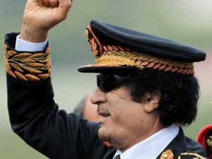 الرئيس الليبي الراحل معمر القذافي