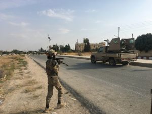  18 عسكريا سوريا بينهم ضباط في جيش النظام قتلو في عملية وصفت بـ النوعية