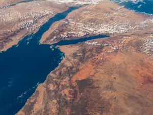 البحر الاحمر يتحول الى ساحة صراع