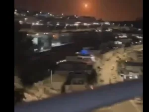 اطلاق قذيفتين من سوريا على الجولان المحتل واسرائيل ترد بقصف مدفعي