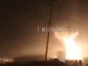 اسرائيل تقصف مطار حلب