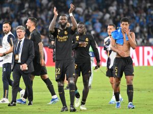 ريال مدريد يستضيف أوساسونا (Photo by Alberto PIZZOLI / AFP)