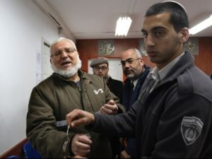 عزيز الدويك - ارشيف