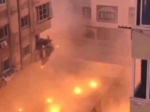 القنابل الفوسفورية هي سلاح محرّم دوليا بموجب اتفاقية جنيف لعام 1980