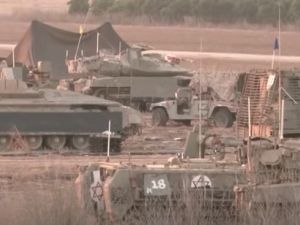 اصابة 9 جنود مصريين في قصف اسرائيلي لموقعهم قرب حدود غزة