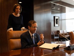 Isaac Herzog