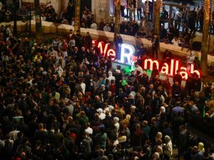Palestinians rally in solidarity with the Palestinians of the Gaza Strip in the West Bank