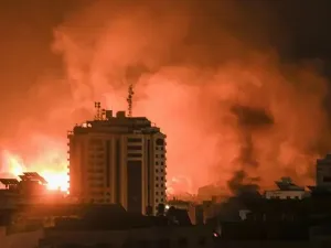 تقرير: اسرائيل تبلغ مصر عزمها شن حملة برية في غزة ستستمر لأشهر