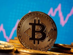 Bitcoin sees first quarterly decline in 2023 amid economic uncertainty