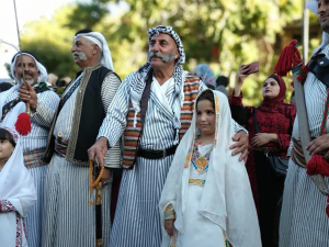قطع ارتداها الرجل الفلسطيني لا تزال شاهدة على تاريخ جمالي عريق وطويل
