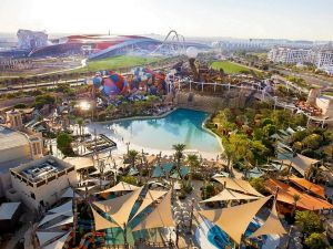 Access endless entertainment on Yas Island Abu Dhabi with unbeatable Stay & Play offers this season