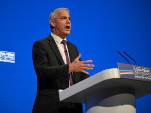 منع ادخال المتحولات جنسيا الى اقسام النساء في مسشتفيات بريطانيا