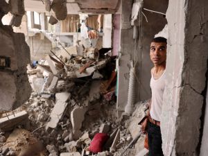  العديد من الشهداء لا يزالون تحت أنقاض المباني المدمرة