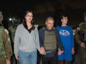 الإفراج عن امرأتين أميركيتين كانتا محتجزتين لدى كتائب القسام في غزة