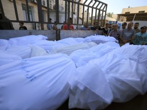 تتزايد المخاوف بشأن فقدان السيطرة على الأوضاع الصحية في قطاع غزة