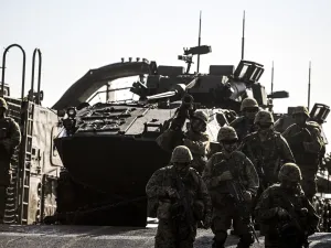 الفا جندي اميركي يستعدون للتوجه الى الشرق الاوسط دعما لاسرائيل