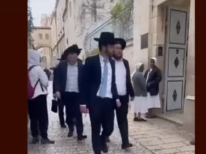 اسرائيل: بصق اليهود على المسيحيين في القدس ليس جريمة