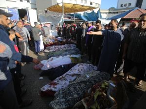 حماس تطالب الصليب الاحمر بمرافقة قوافل الجرحى المتجهة لرفح