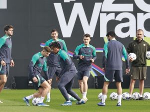 Barcelona's players attend a training session in Barcelona on November 27, 2023, on the eve of the UEFA Champions League 1st round group H football match against FC Porto. (Photo by JOSE JORDAN / AFP)
