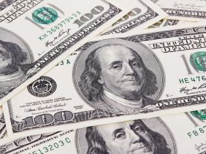 Unexpected decline in the Dollar following record high against the Yen
