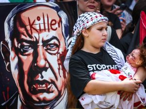 الامن الاسترالي يقمع تظاهرة لمتضامنين مع غزة (فيديو)