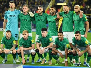 Newcastle players pose for the team photo prior to the UEFA Champions League Group F football match between BVB Borussia Dortmund and Newcastle United FC in Dortmund, western Germany on November 7, 2023. (Photo by INA FASSBENDER / AFP)