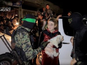 تسليم أسرى لدى حماس - أرشيفية