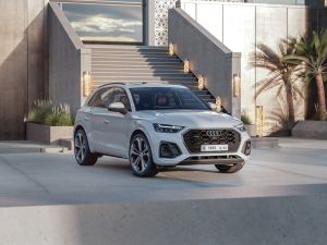 Enjoy year-end savings on Audi Oman's high-performance flagship models
