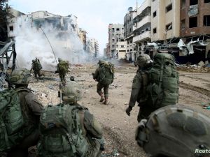 مجموعة من قوات الاحتلال الإسرائيلي في غزة