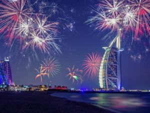 إحتفال رأس السنة الجديدة ..  اللجنة الدائمة لشؤون العمال في دبي تكرّم العمّال في حفل خاص ومميز