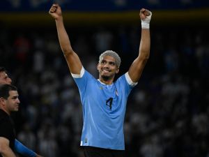 Uruguay's defender Ronald Araujo celebrates after defeating Argentina during the 2026 FIFA World Cup South American qualification football match between Argentina and Uruguay at La Bombonera stadium in Buenos Aires on November 16, 2023. (Photo by Luis ROBAYO / AFP)