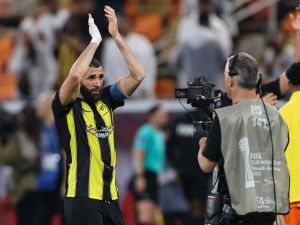 Ittihad's French forward #09 Karim Benzema (L) applauses at the end of the FIFA Club World Cup first round football match between Al-Ittihad and Auckland City at the King Abdullah Sports City stadium in Jeddah, on December 12, 2023. - Al Ittihad secured progress from the first round of the Club World Cup with a convincing 3-0 win against Auckland City. (Photo by AFP)