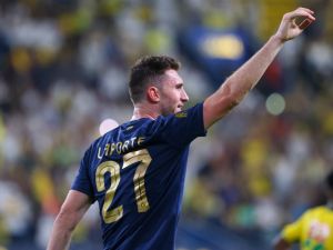 Nassr's French defender #27 Aymeric Laporte celebrates his goal during the Saudi Pro League football match between Al-Nassr and Al-Khaleej at the al-Awwal Park Stadium in Riyadh on November 4, 2023. (Photo by Fayez NURELDINE / AFP)
